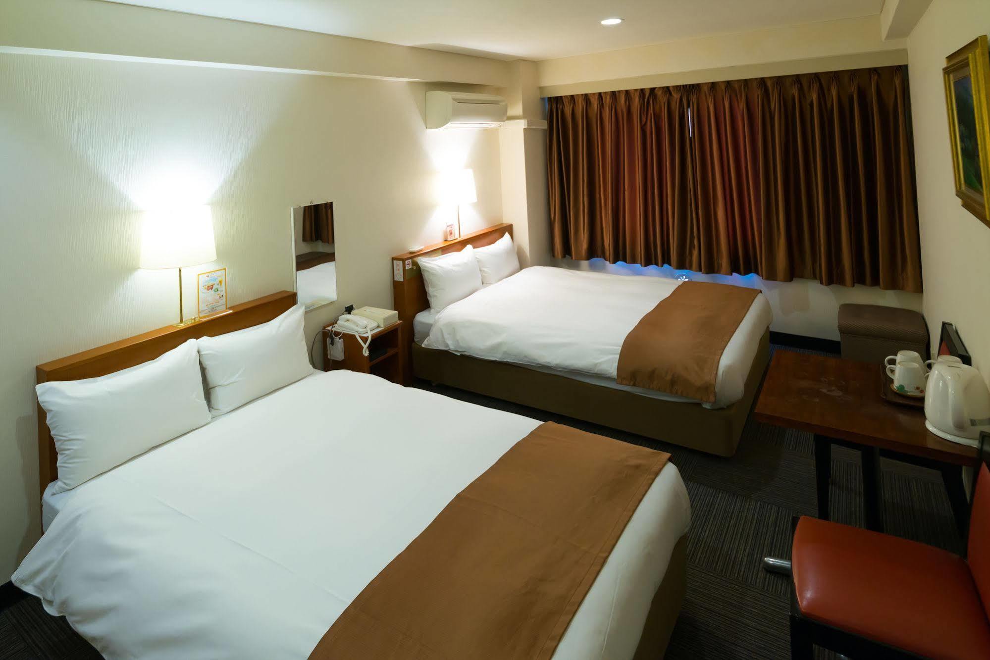 โรงแรมโตเกียว พลาซา โรงแรม โตเกียว