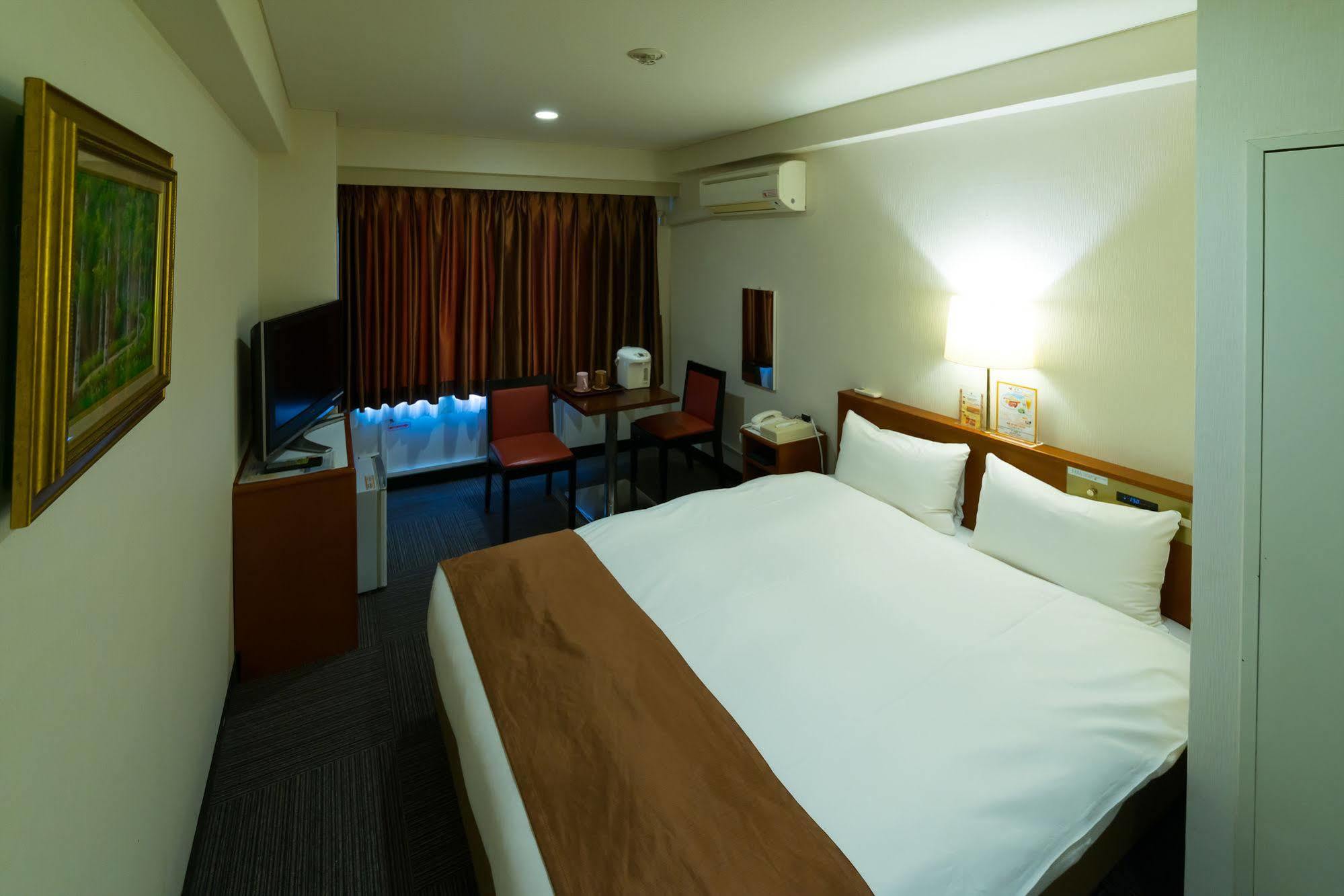 โรงแรม โรงแรมโตเกียว พลาซา โตเกียว