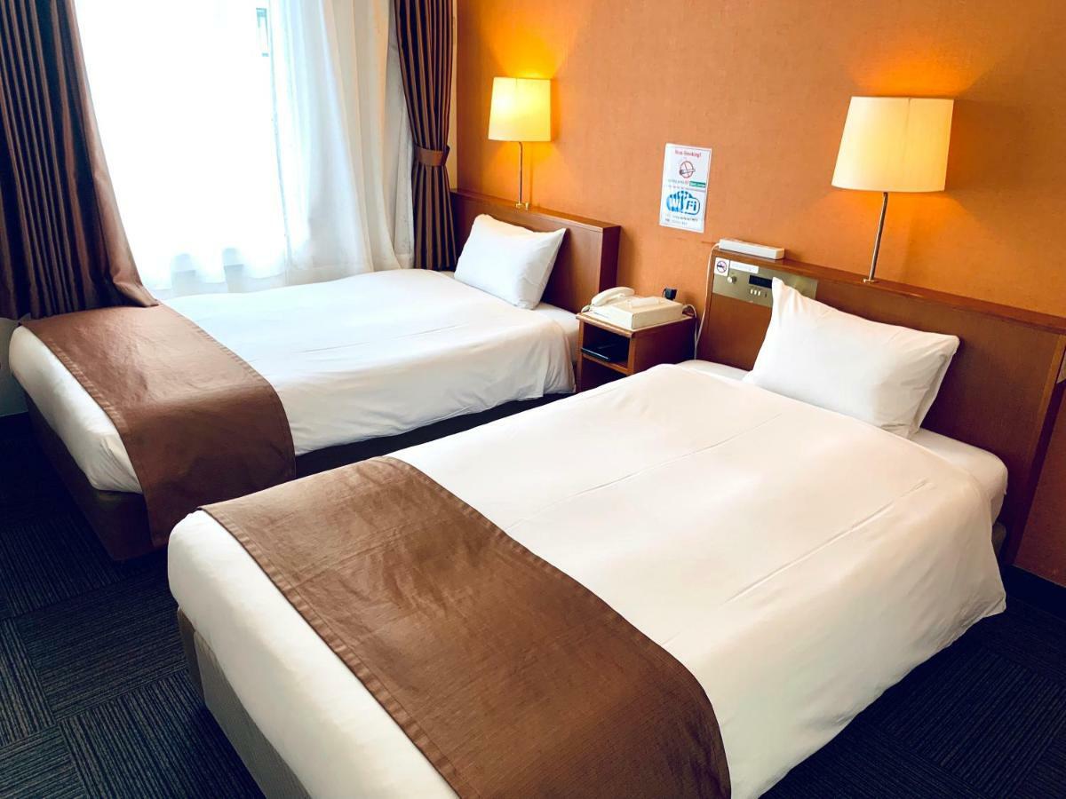 โรงแรมโตเกียว พลาซา 2* โตเกียว
